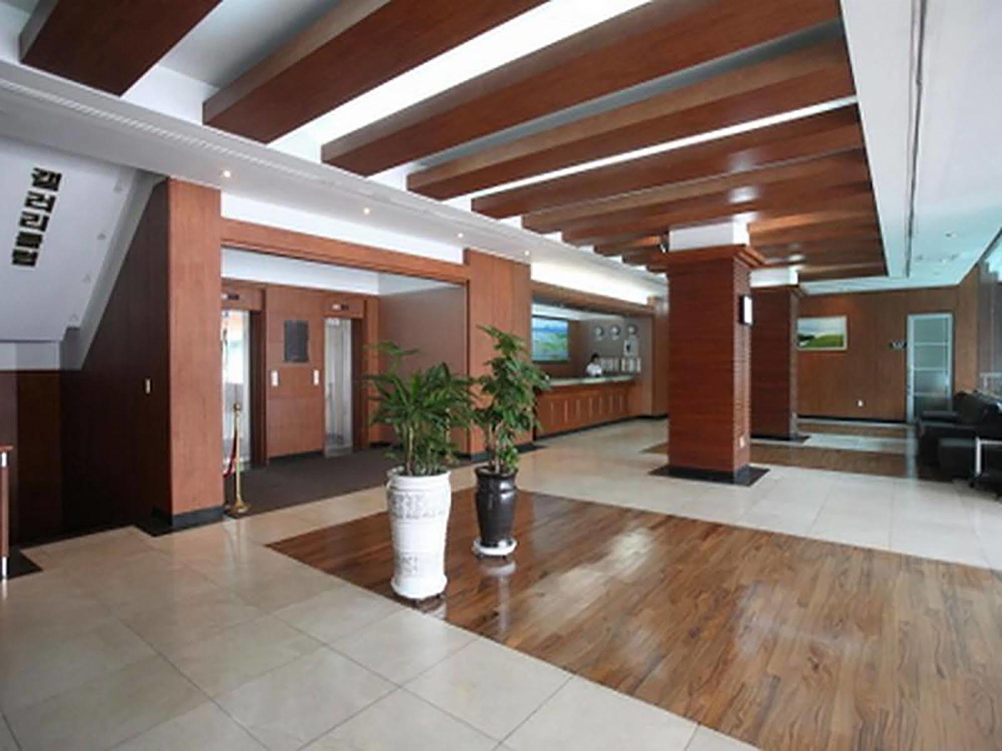 Suncheon Royal Tourist Hotel Екстериор снимка