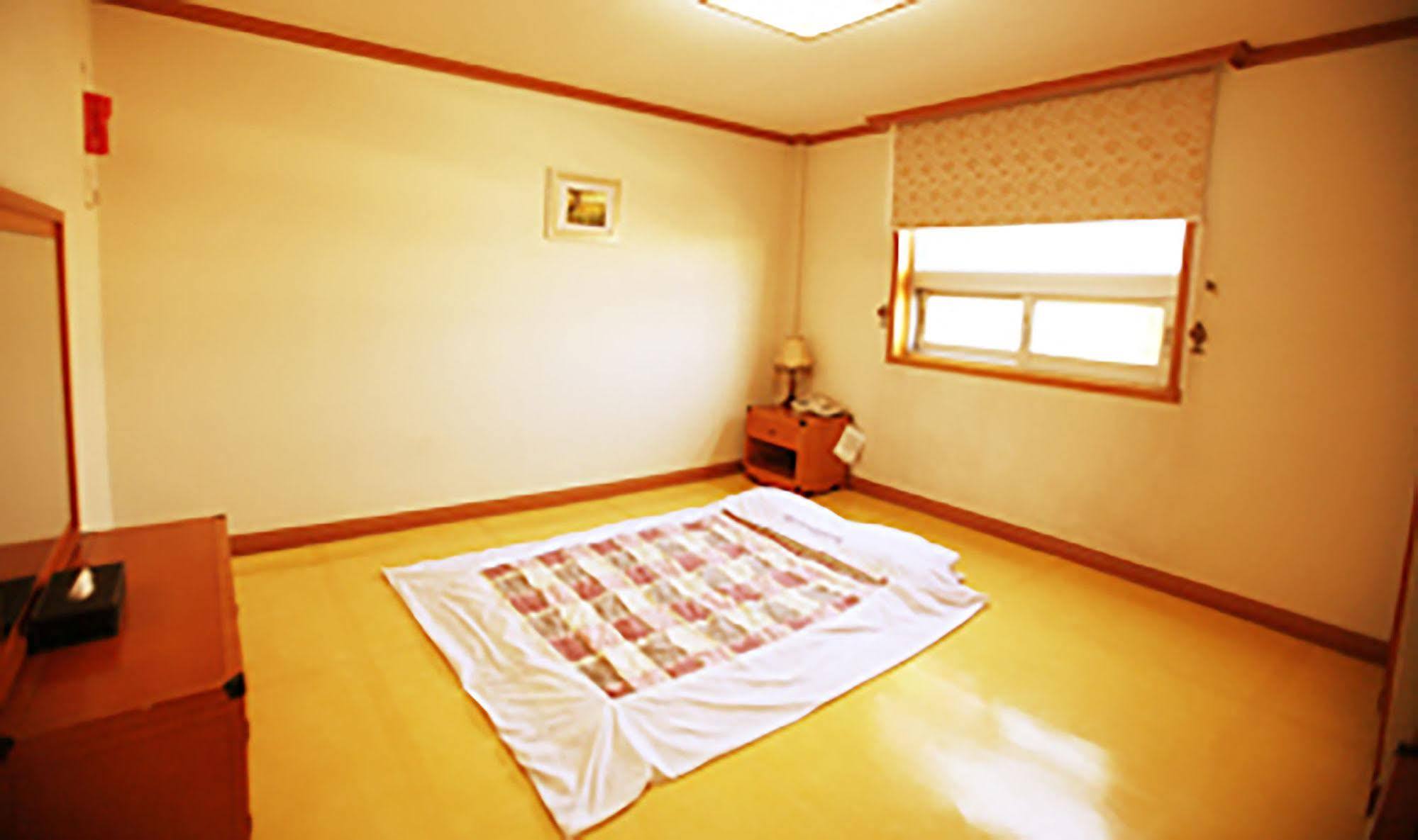 Suncheon Royal Tourist Hotel Екстериор снимка