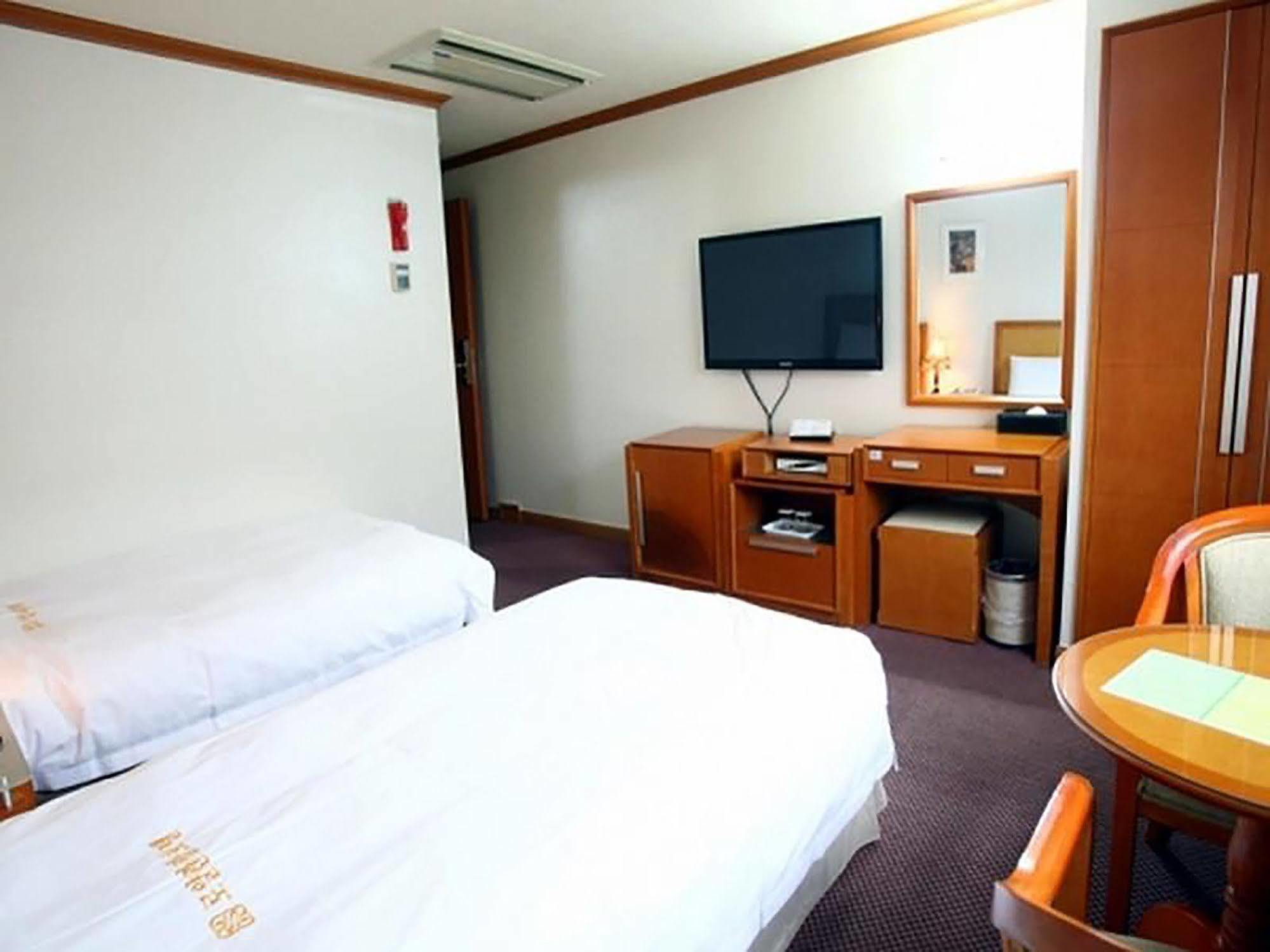 Suncheon Royal Tourist Hotel Екстериор снимка